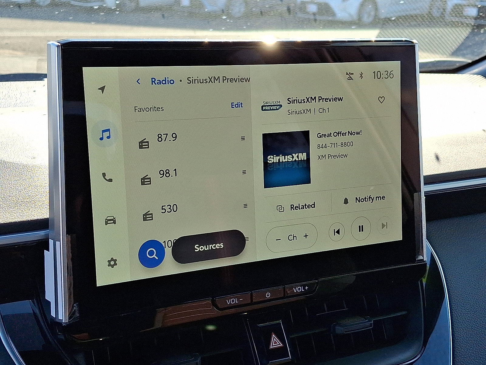 Certified 2025 Toyota Corolla SE w/ SE Premium Package image 18