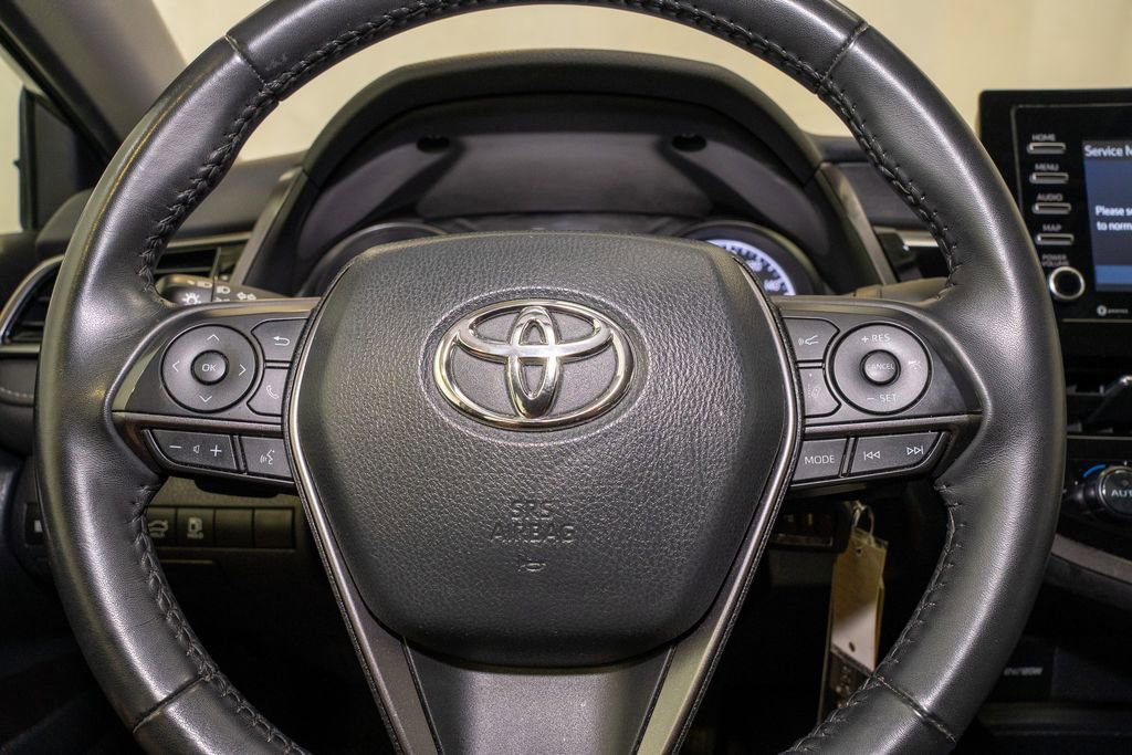 Used 2024 Toyota Camry SE image 16