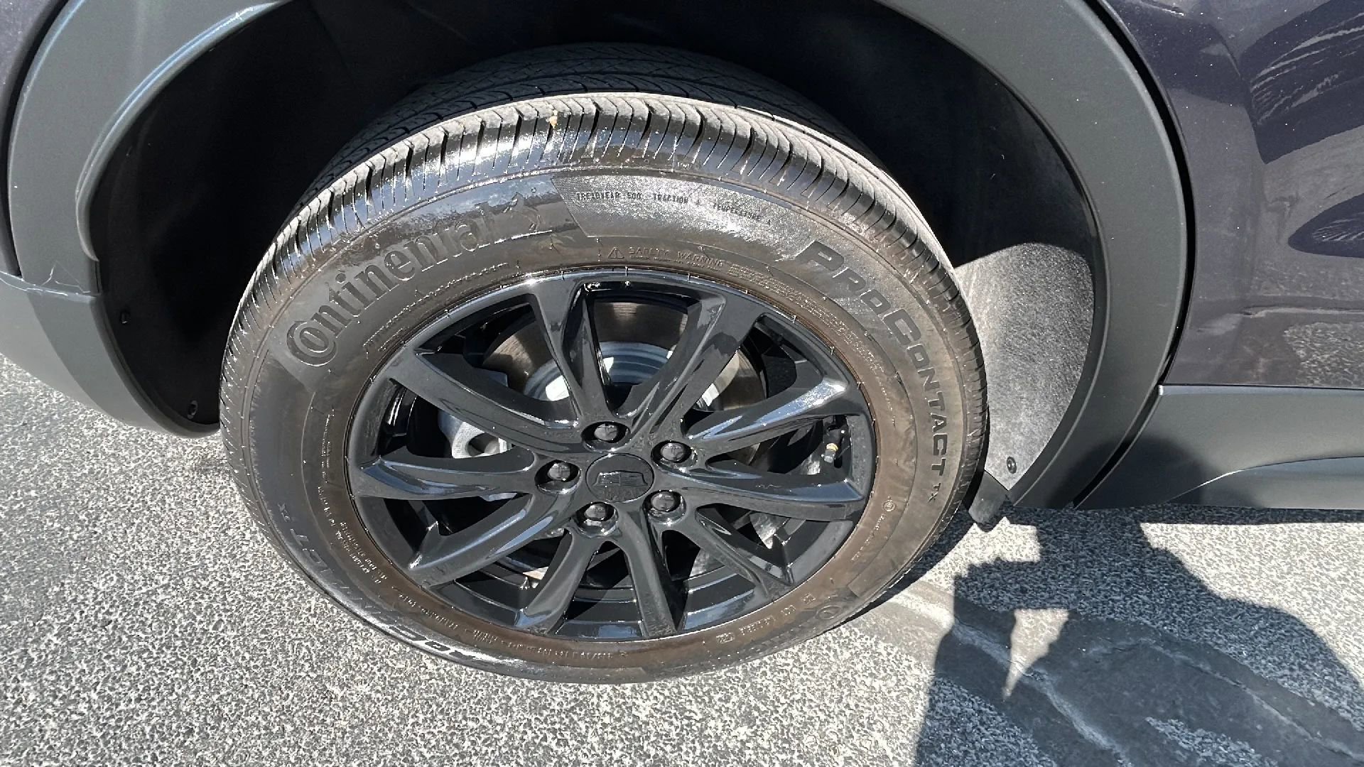 Used 2022 Cadillac XT4 Luxury w/ Cold Weather Package image 33