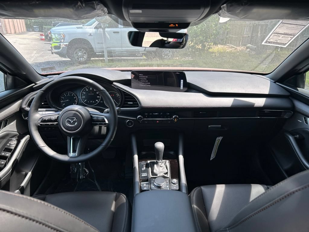 New 2026 MAZDA MAZDA3 Hatchback w/Premium Plus Pkg AWD/4WD image 29