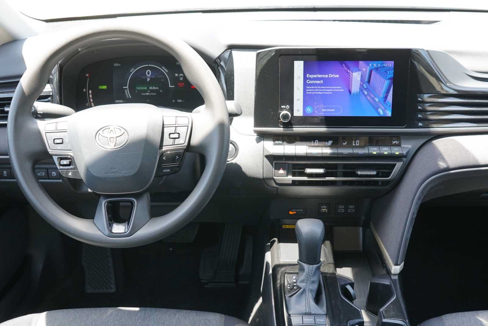 Used 2025 Toyota Camry LE FWD image 23