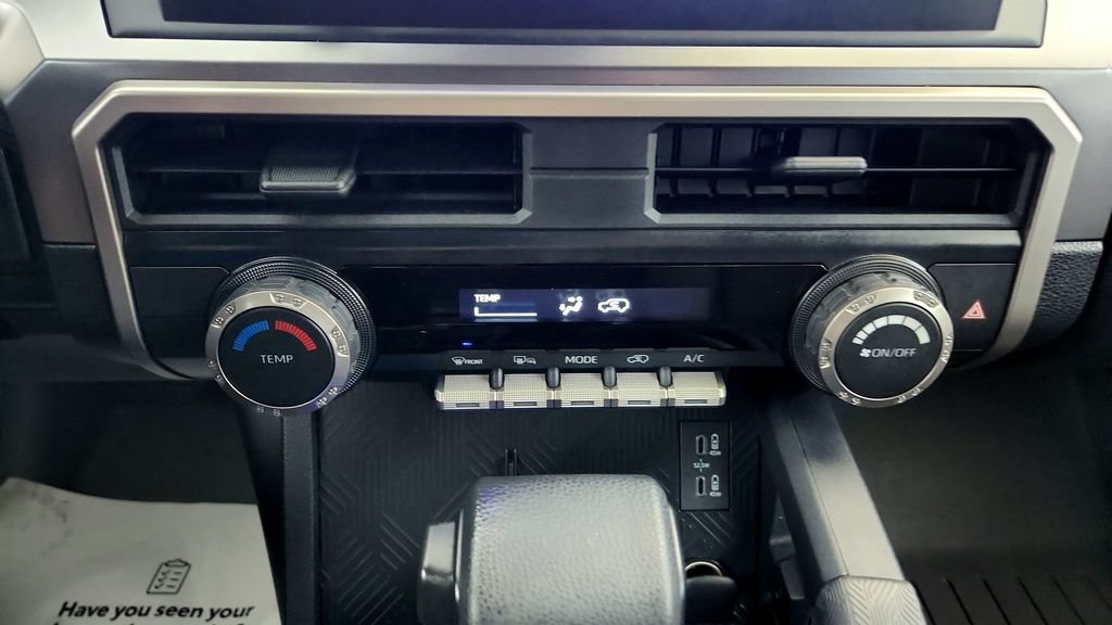 Certified 2025 Toyota 4Runner SR5 AWD/4WD image 28