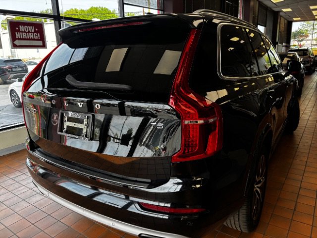 Used 2020 Volvo XC90 T5 Momentum w/ Protection Package Premier image 10