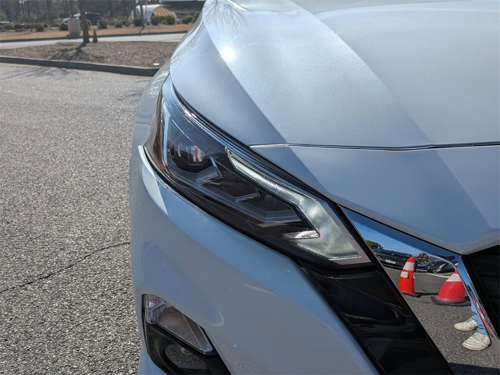Used 2022 Nissan Altima 2.5 SL FWD image 9