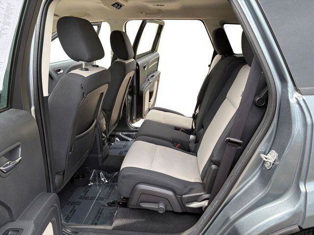 Used 2009 Dodge Journey SXT w/ Chrome Appearance Group FWD image 12