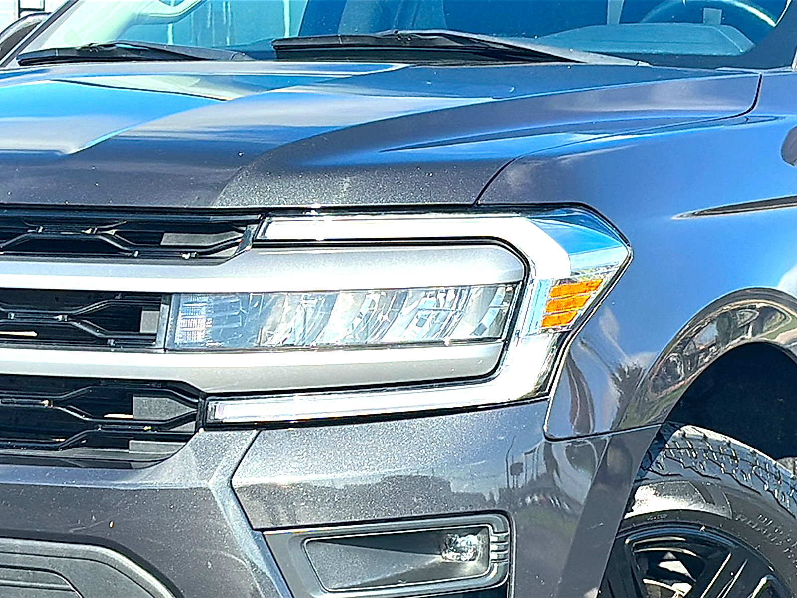 Used 2022 Ford Expedition Max XLT RWD image 4