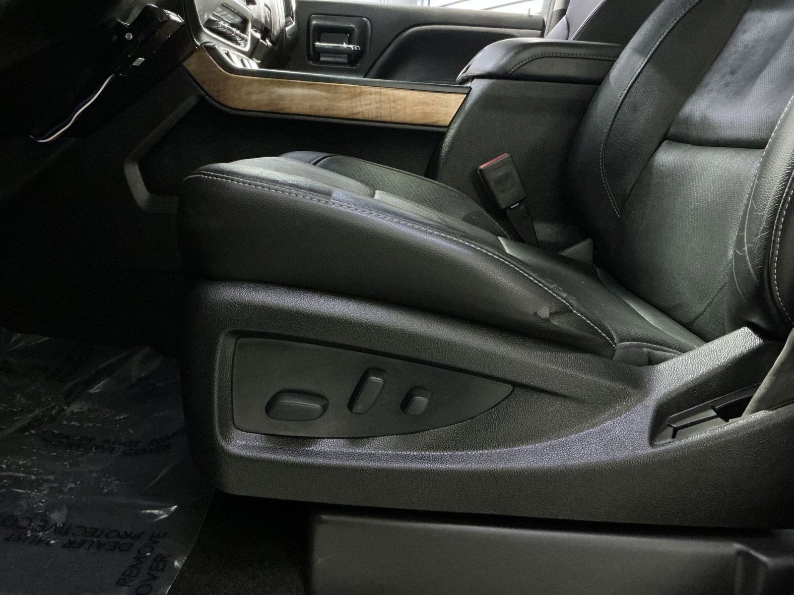 Used 2017 Chevrolet Silverado 1500 LTZ w/ Sport Package image 22