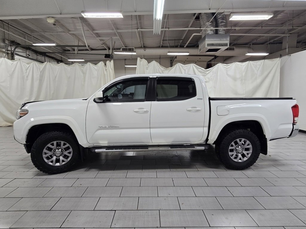 Used 2017 Toyota Tacoma SR5 image 10