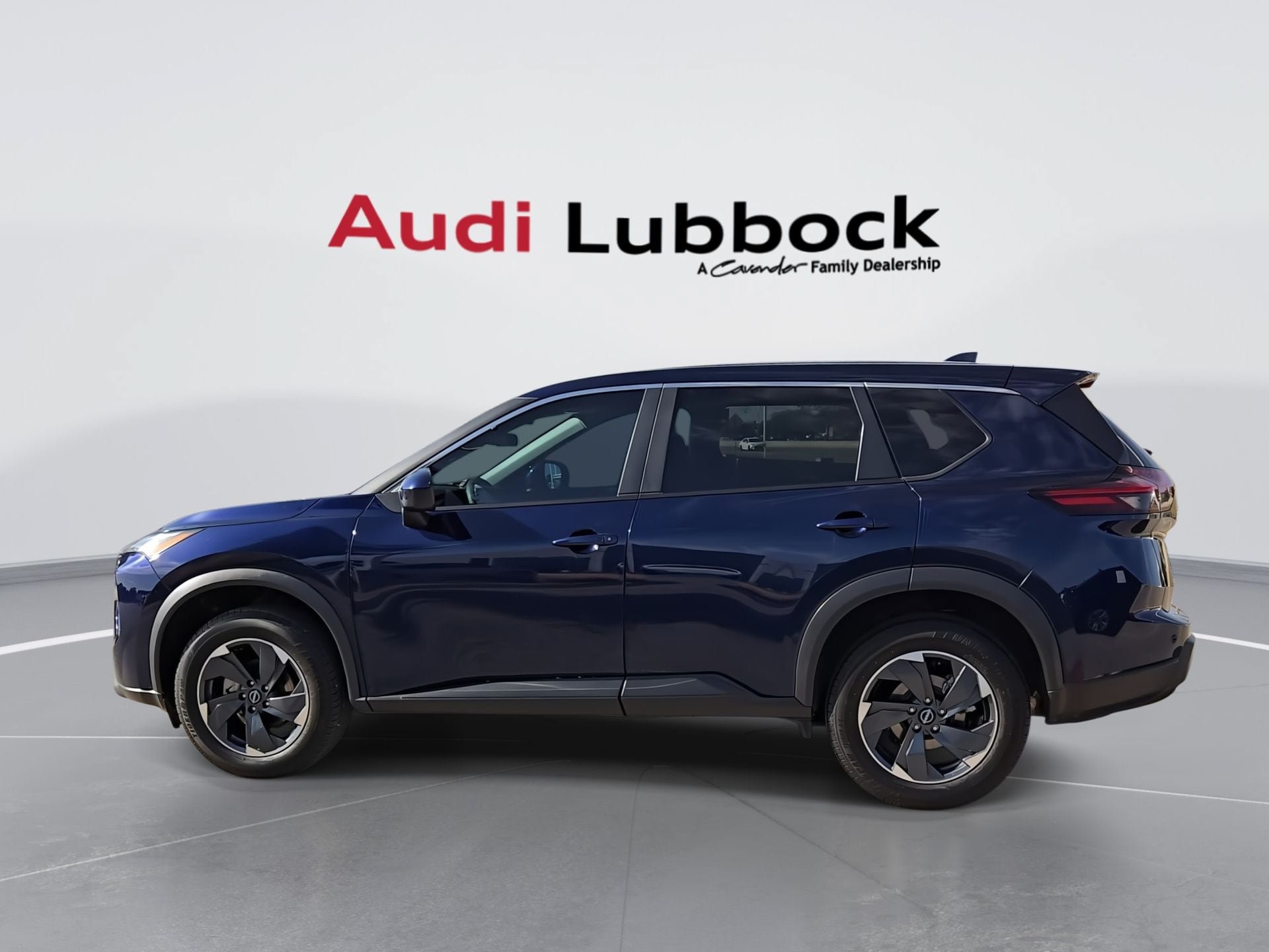 Used 2024 Nissan Rogue SV AWD/4WD image 6