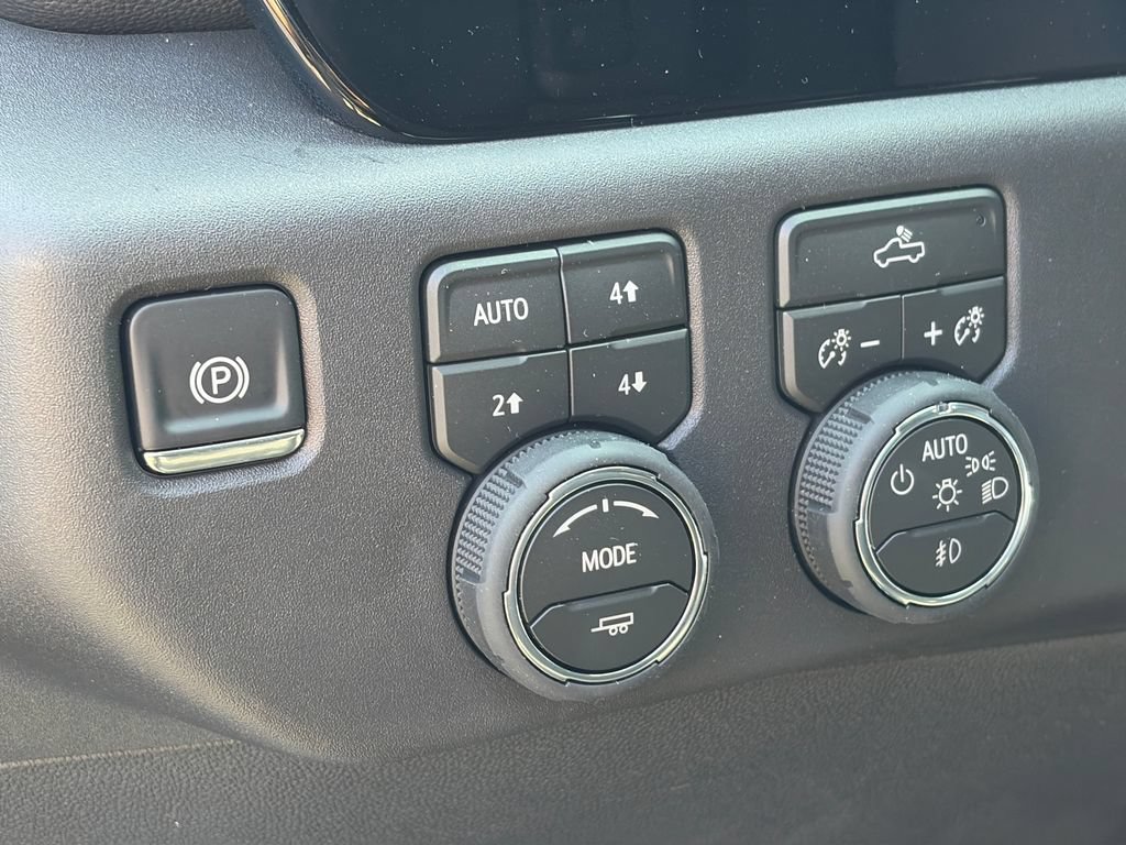 New 2026 Chevrolet Silverado 1500 LT Trail Boss w/ Convenience Package II AWD/4WD image 18