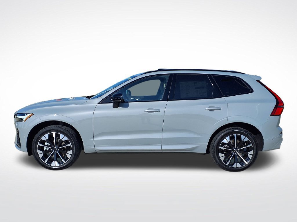 New 2026 Volvo XC60 B5 Plus w/ Protection Package Premier AWD/4WD image 5
