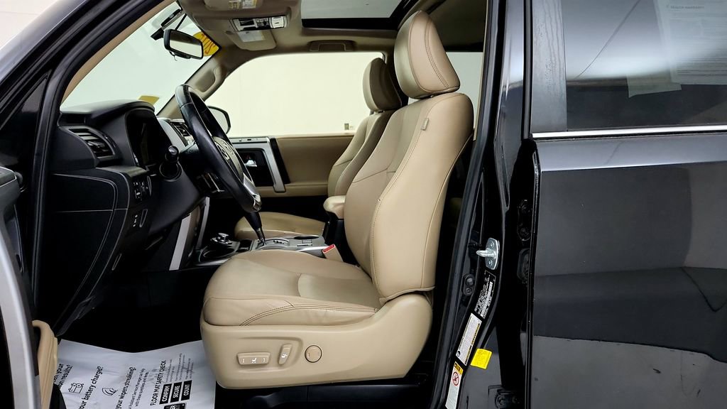 Used 2015 Toyota 4Runner Limited AWD/4WD image 24