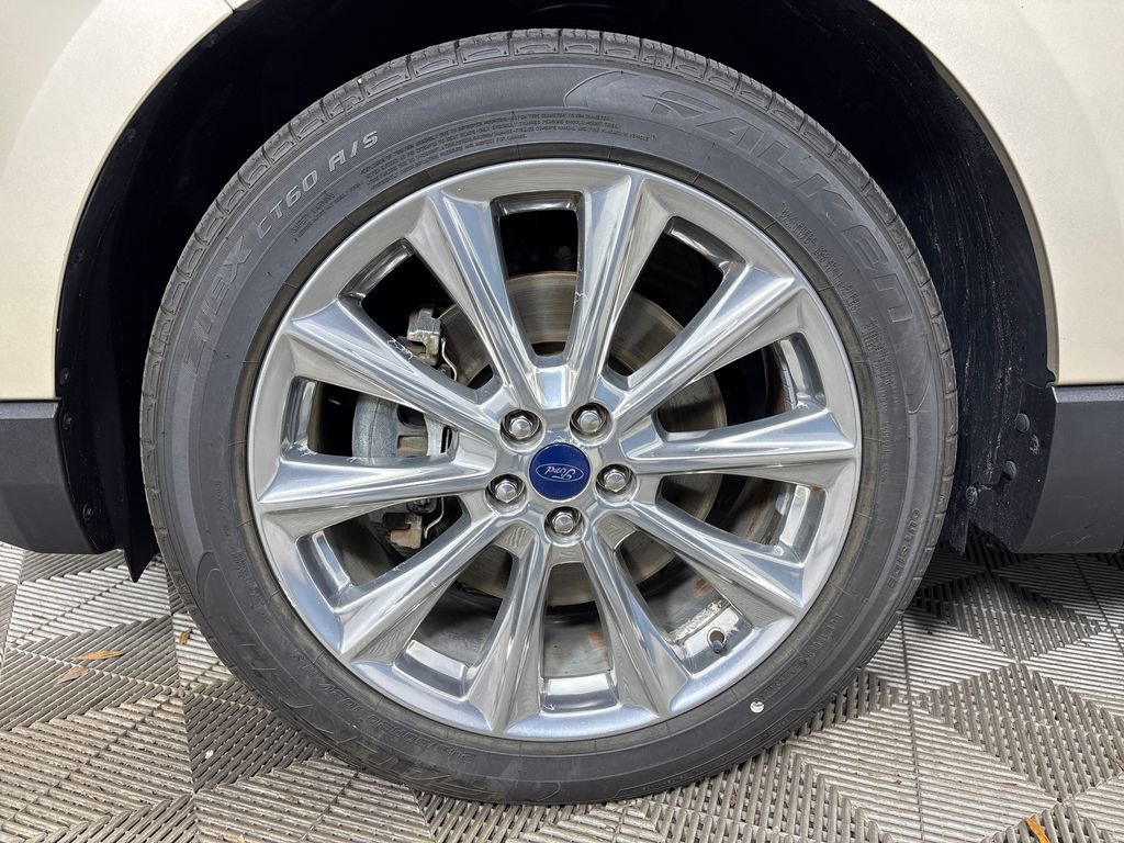 Certified 2018 Ford Edge Titanium w/ Equipment Group 301A image 14