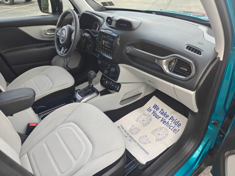 Used 2022 Jeep Renegade Latitude image 19