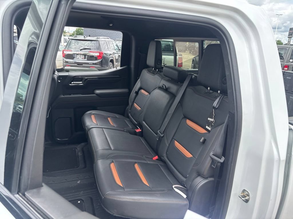 Used 2022 GMC Sierra 1500 AT4 w/ AT4 Premium Package AWD/4WD image 23