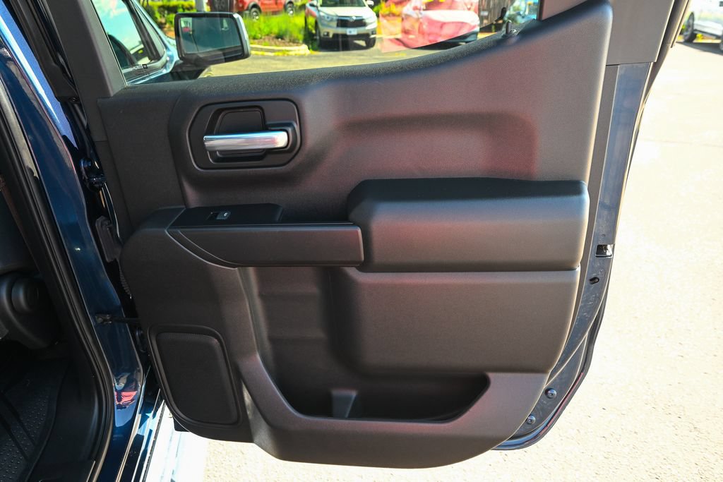 Used 2019 Chevrolet Silverado 1500 LT w/ All-Star Edition AWD/4WD image 29