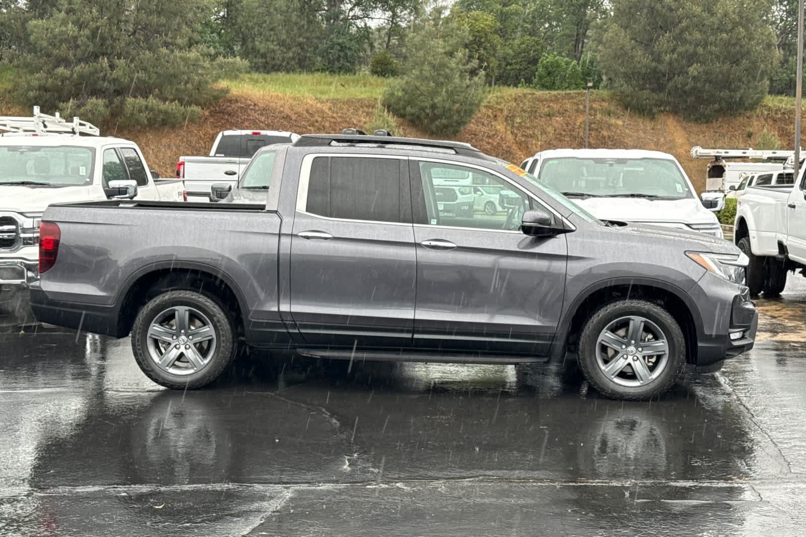 Used 2023 Honda Ridgeline RTL-E image 2