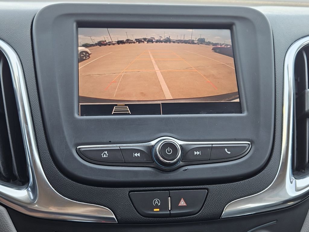Used 2022 Chevrolet Equinox LS w/ Driver Confidence II Package FWD image 21