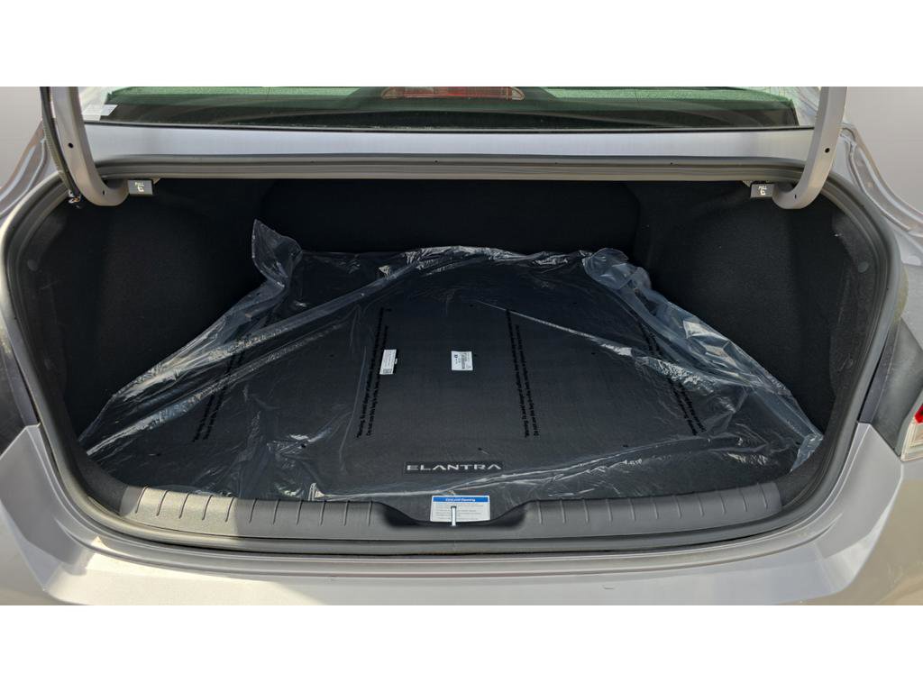 New 2026 Hyundai Elantra Sport FWD image 27