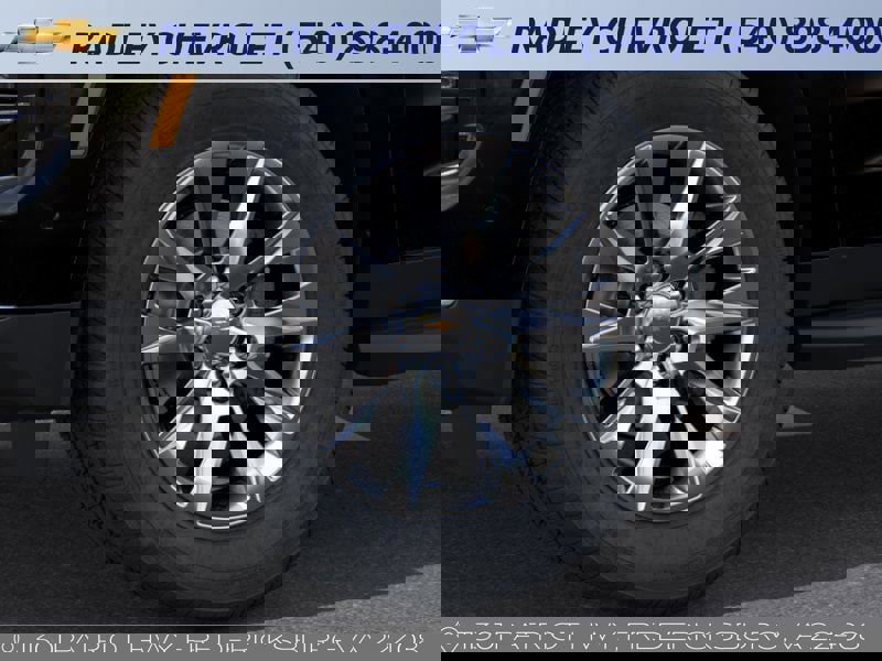 New 2025 Chevrolet Suburban Premier image 9