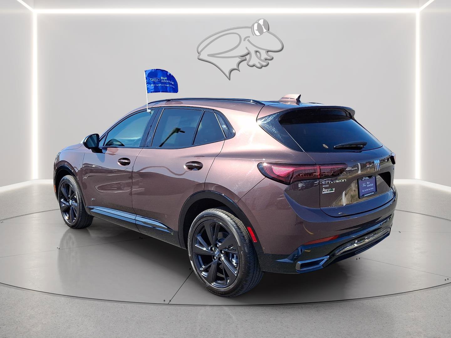 Used 2024 Buick Envision Sport Touring image 3