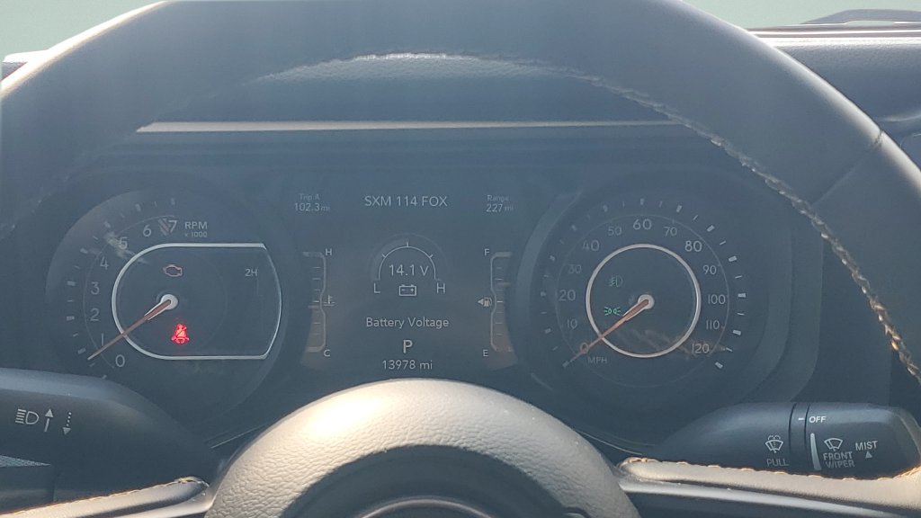 Used 2024 Jeep Gladiator Sport AWD/4WD image 23