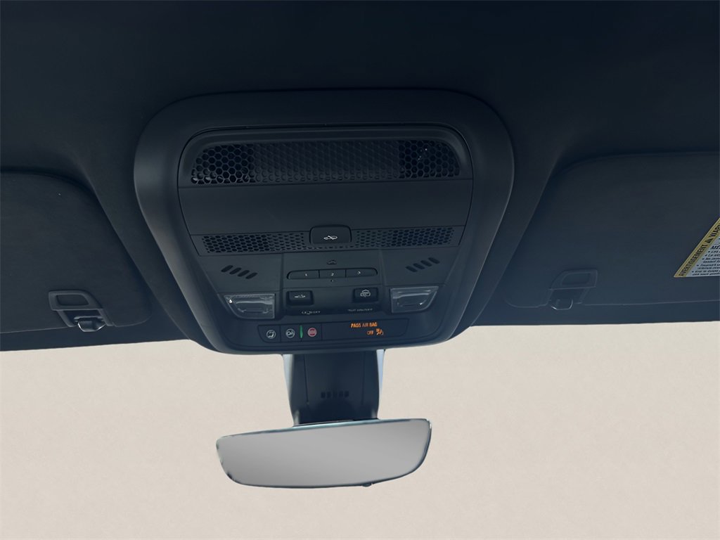 Certified 2025 Cadillac XT6 Premium Luxury w/ Platinum Package image 31