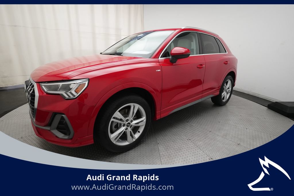 Certified 2022 Audi Q3 2.0T Premium Plus AWD/4WD image 1