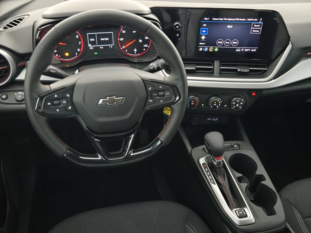 New 2026 Chevrolet Trax RS w/ Driver Confidence Package FWD image 29
