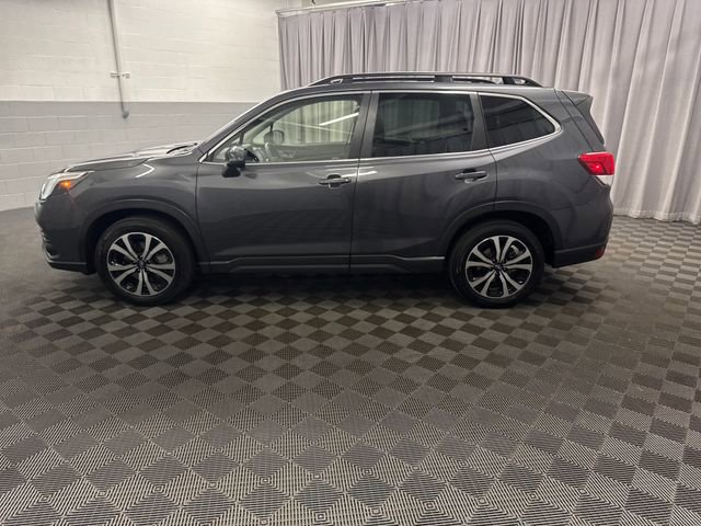 Used 2023 Subaru Forester Limited AWD/4WD image 9