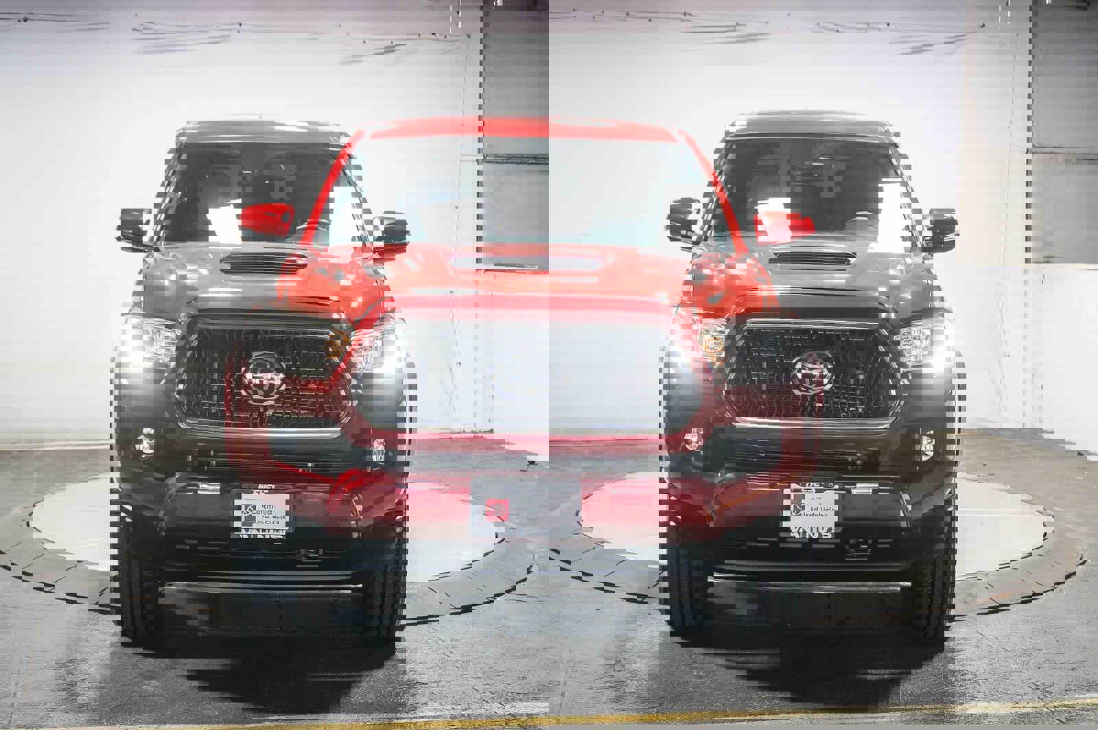 Certified 2019 Toyota Tacoma TRD Sport w/ Technology Package image 4