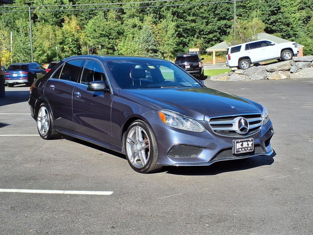 Used 2014 Mercedes-Benz E 350 4MATIC Sedan image 3