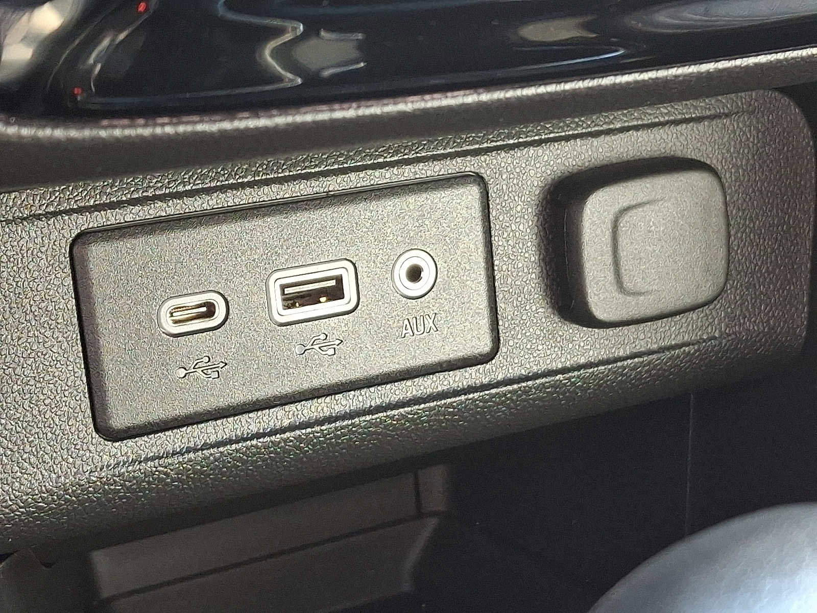 Used 2023 Buick Encore GX Select image 26