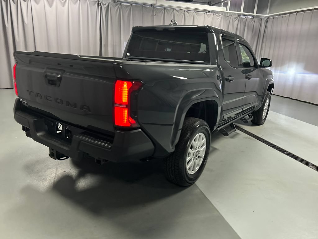 Used 2025 Toyota Tacoma SR AWD/4WD image 7