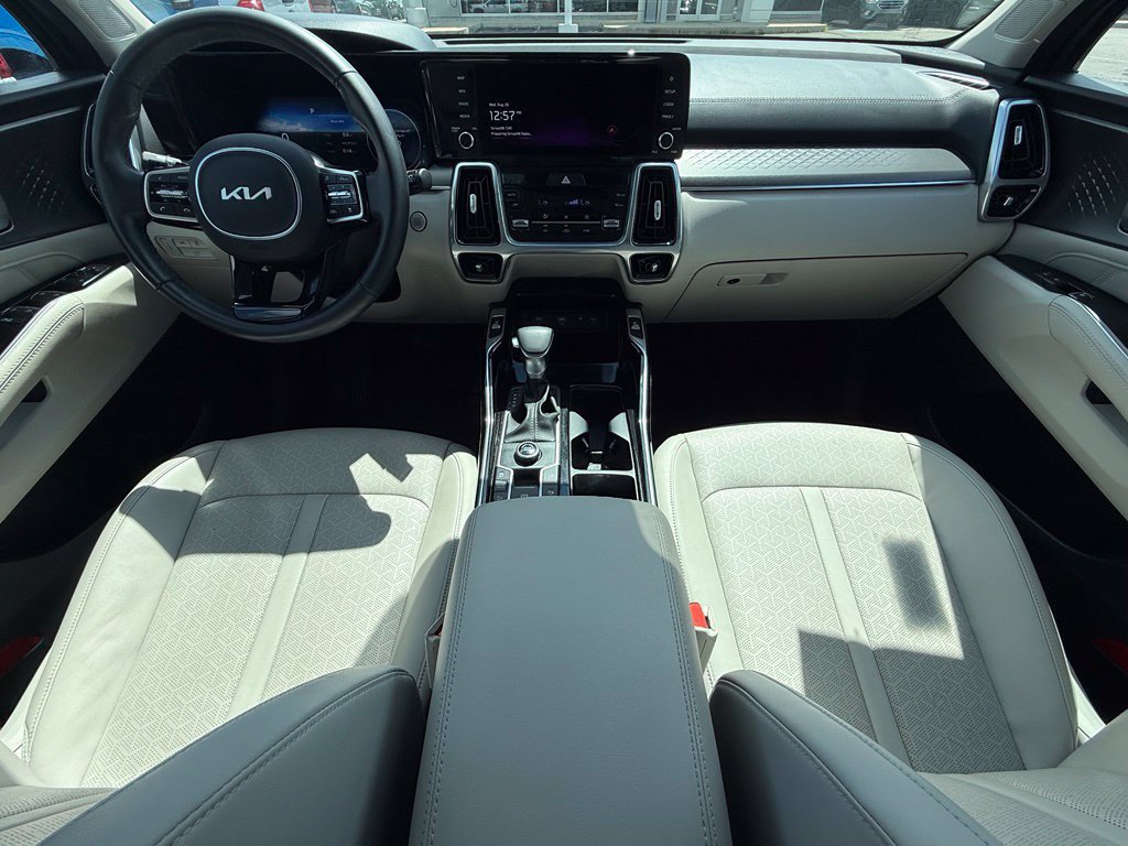 Used 2023 Kia Sorento SX FWD image 23