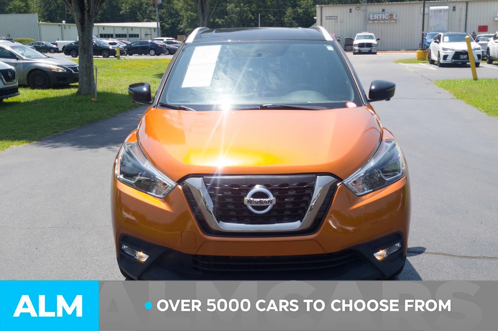 Used 2019 Nissan Kicks S FWD image 2