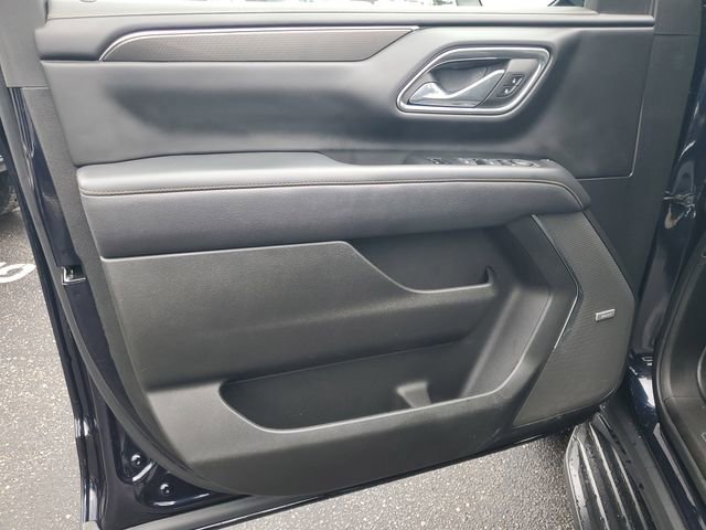 Used 2023 GMC Yukon XL AT4 w/ Technology Package image 8