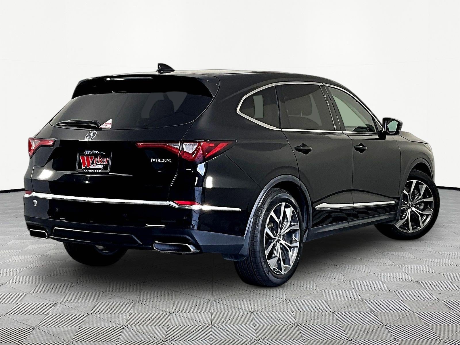 Certified 2023 Acura MDX FWD w/ Technology Package image 6