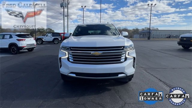 Certified 2024 Chevrolet Suburban High Country image 3