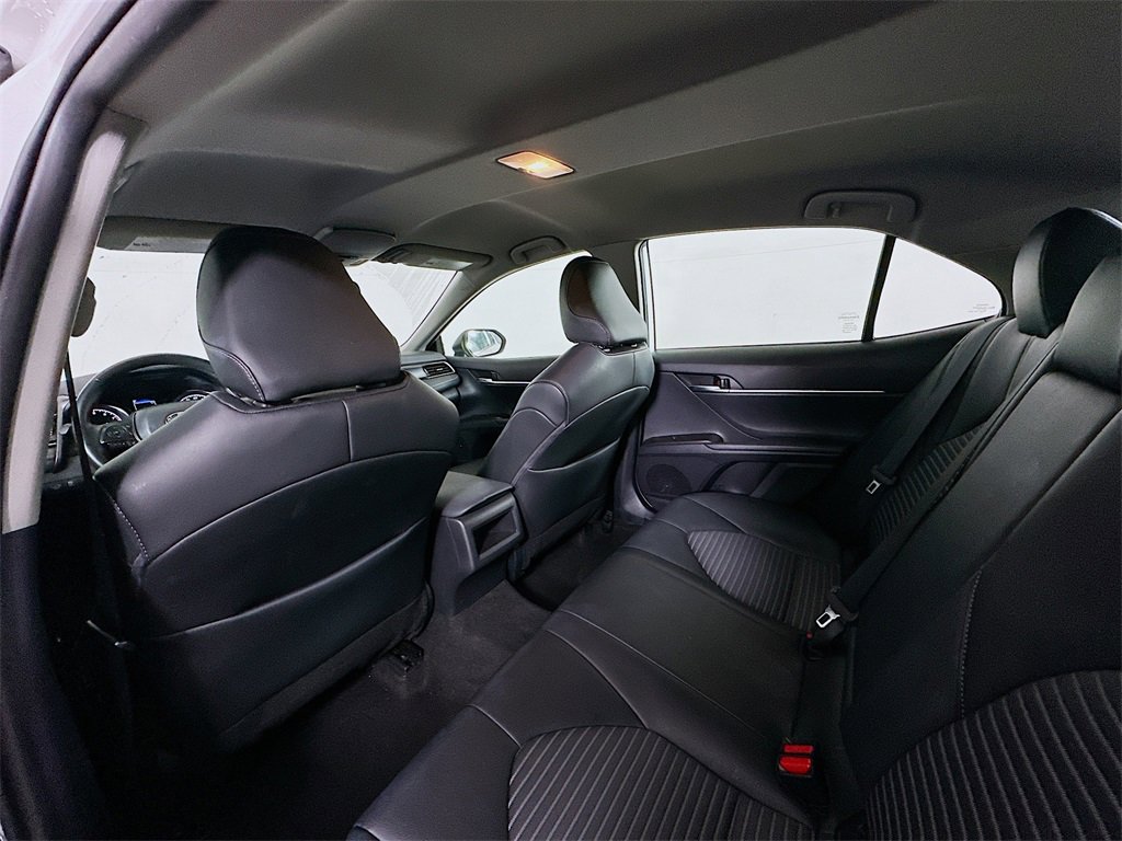 Used 2024 Toyota Camry SE image 13