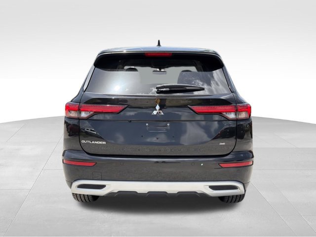 Used 2023 Mitsubishi Outlander SE FWD image 4