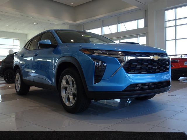 New 2026 Chevrolet Trax LS w/ LS Convenience Package image 12