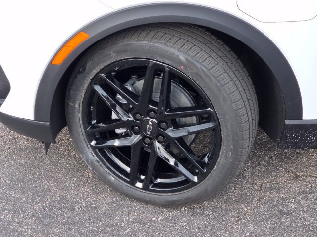 New 2026 Chevrolet Equinox EV LT w/ LPO, Blackout Package FWD image 23