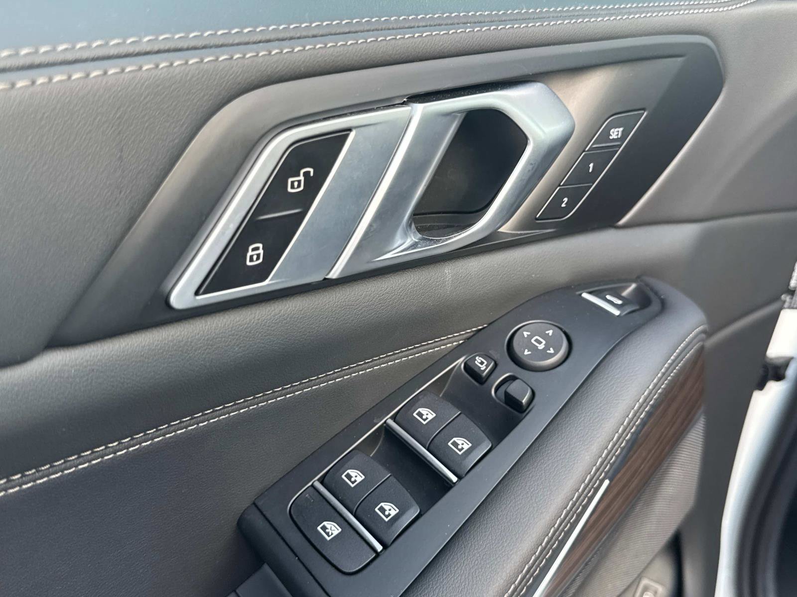 Certified 2025 BMW X5 xDrive50e w/ Parking Assistance Package image 17