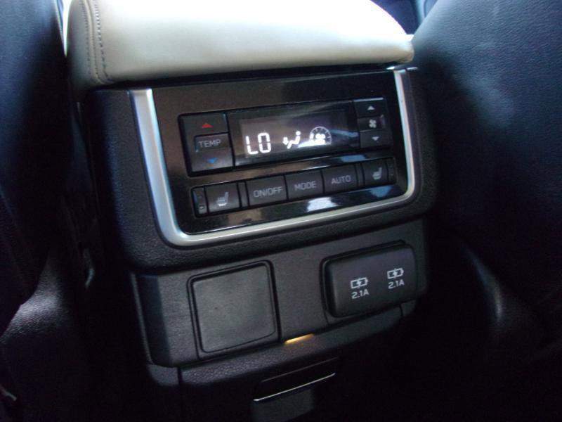 Used 2019 Subaru Ascent Limited w/ Popular Package #3 image 12