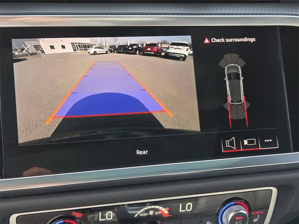 Used 2023 Audi Q3 2.0T Premium image 17