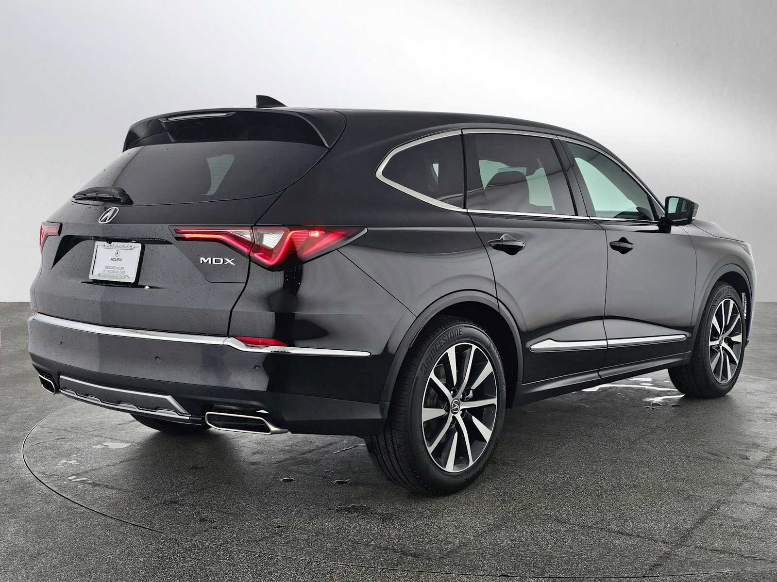 New 2026 Acura MDX w/ Technology Package FWD image 3