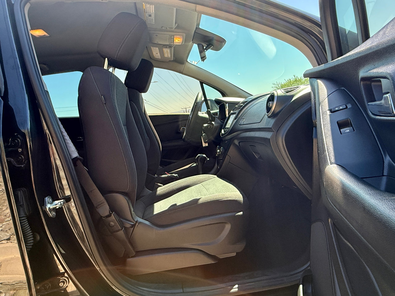 Used 2016 Chevrolet Trax LS w/ LPO, Cargo Package image 20