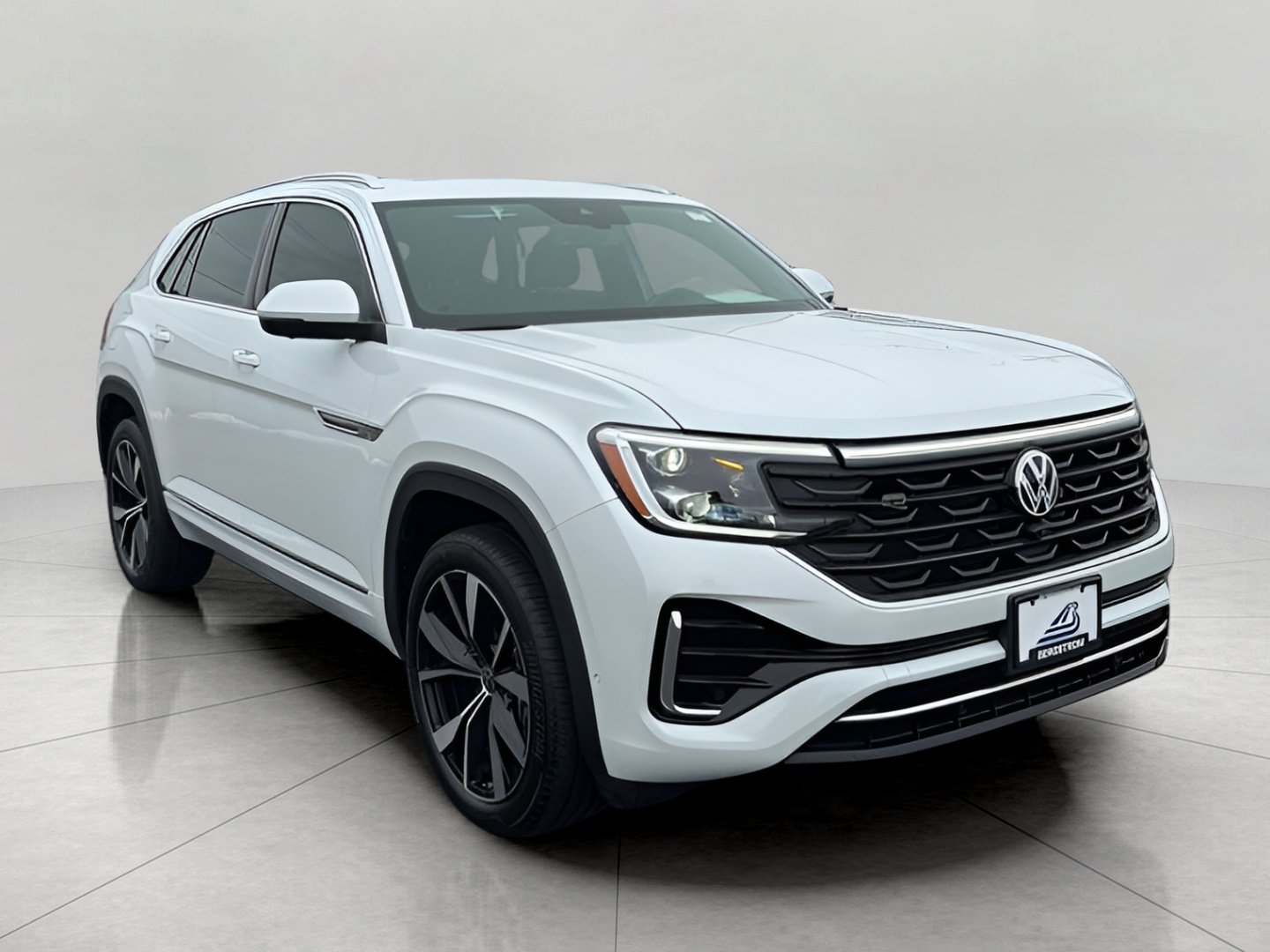 Used 2025 Volkswagen Atlas Cross Sport SEL Premium R-Line