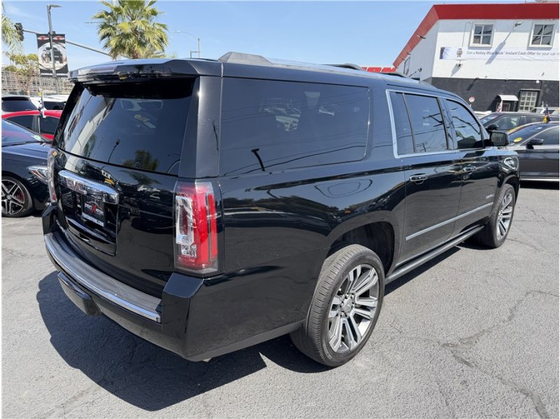 Used 2018 GMC Yukon XL Denali w/ Denali Ultimate Package image 14